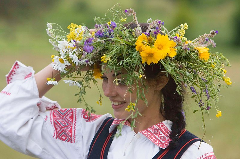 A Belarusian girl during Kupalle